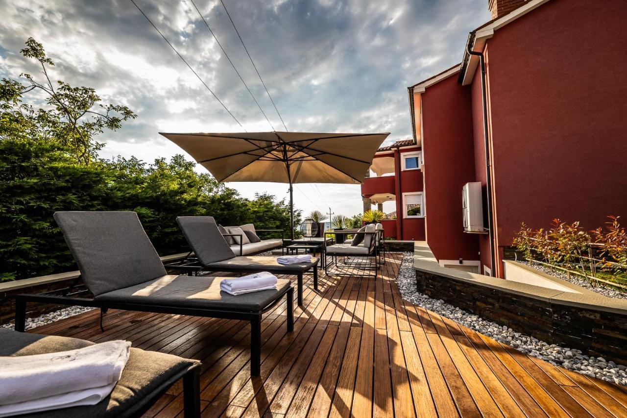 Villa Sunset Pool & Spa Apartments Zgornje Skofije Extérieur photo