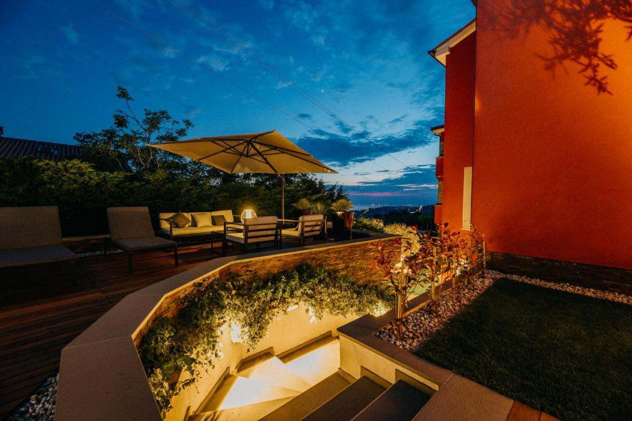 Villa Sunset Pool & Spa Apartments Zgornje Skofije Extérieur photo