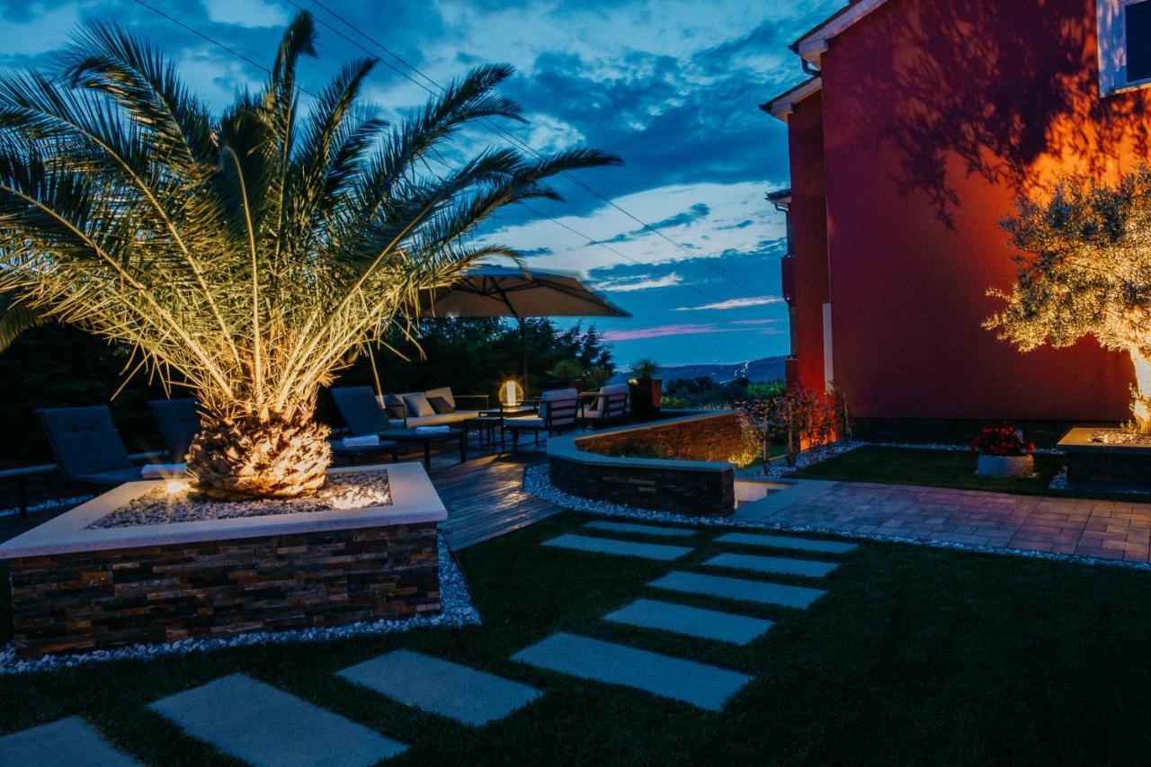 Villa Sunset Pool & Spa Apartments Zgornje Skofije Extérieur photo