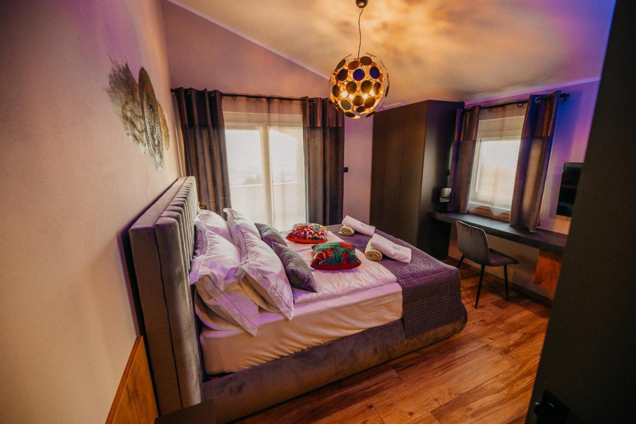 Villa Sunset Pool & Spa Apartments Zgornje Skofije Extérieur photo