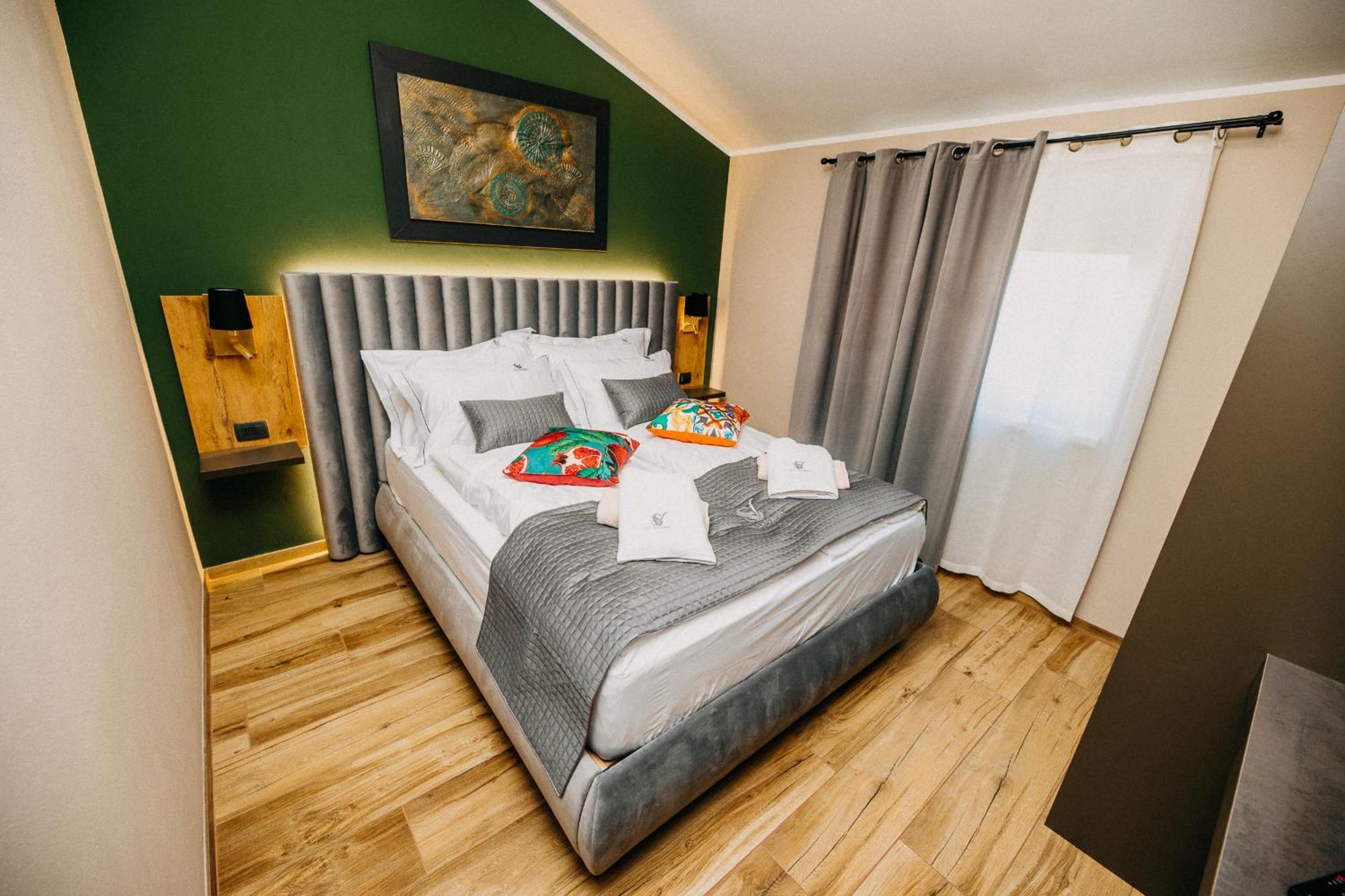Villa Sunset Pool & Spa Apartments Zgornje Skofije Extérieur photo