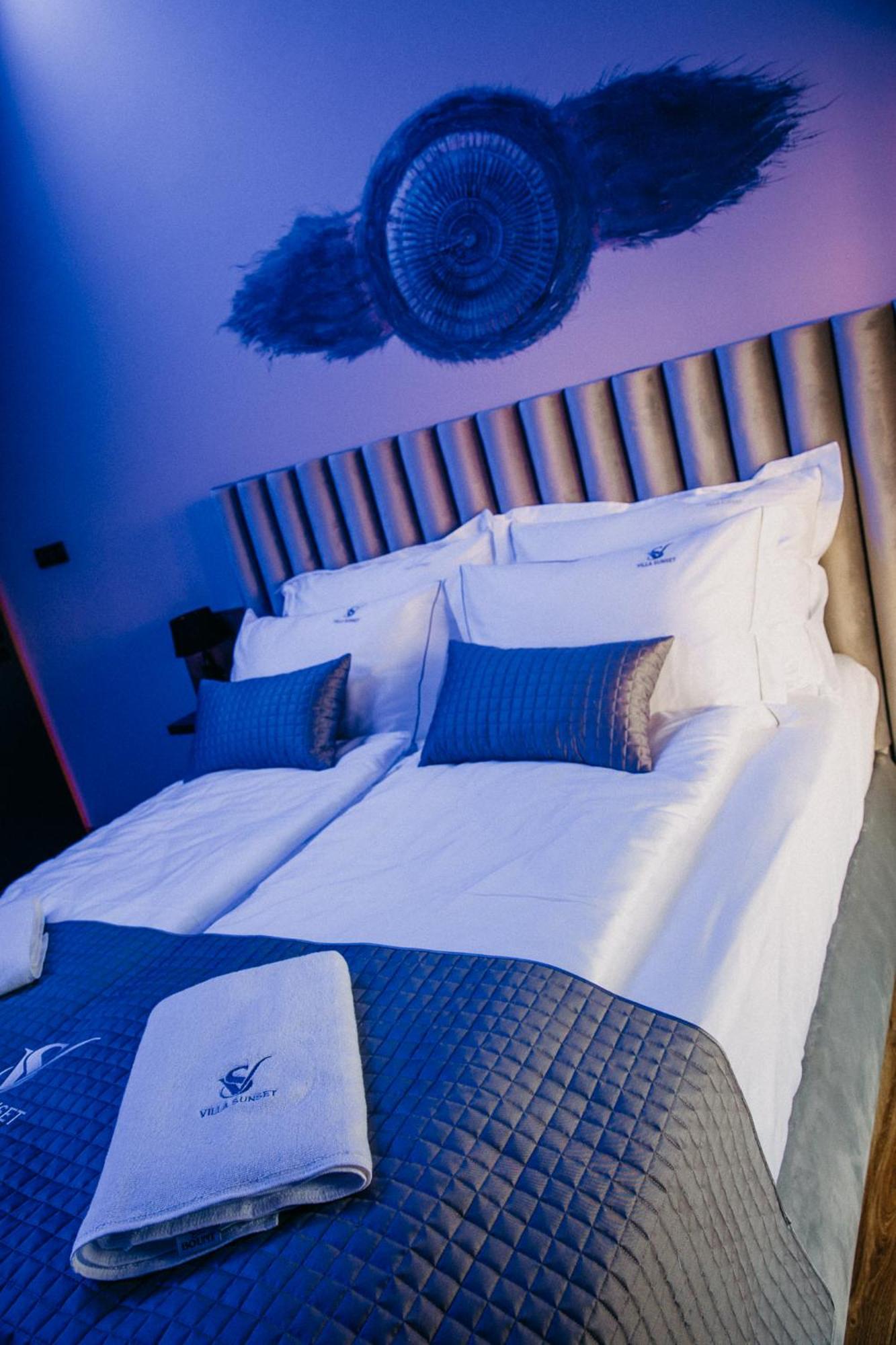 Villa Sunset Pool & Spa Apartments Zgornje Skofije Chambre photo
